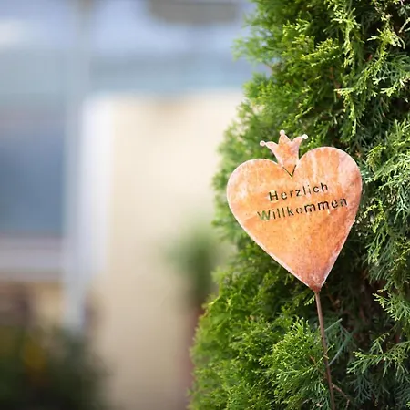 Landgasthof Adler 宾馆 Utzmemmingen